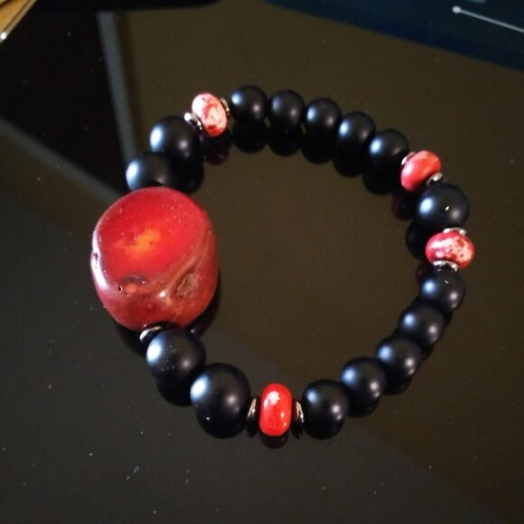 Chunky & Heavy! Genuine Red Sea Coral & Black Stone Beaded Bracelet 6.5-7" Wrist - Picture 1 of 7